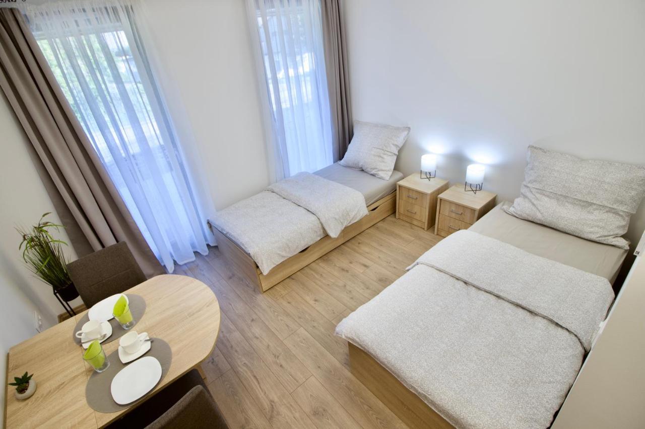 Sport Centrum Apartman Pápa 外观 照片