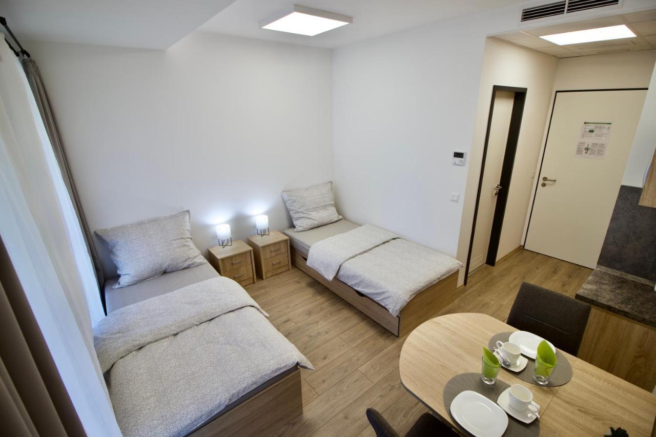 Sport Centrum Apartman Pápa 外观 照片